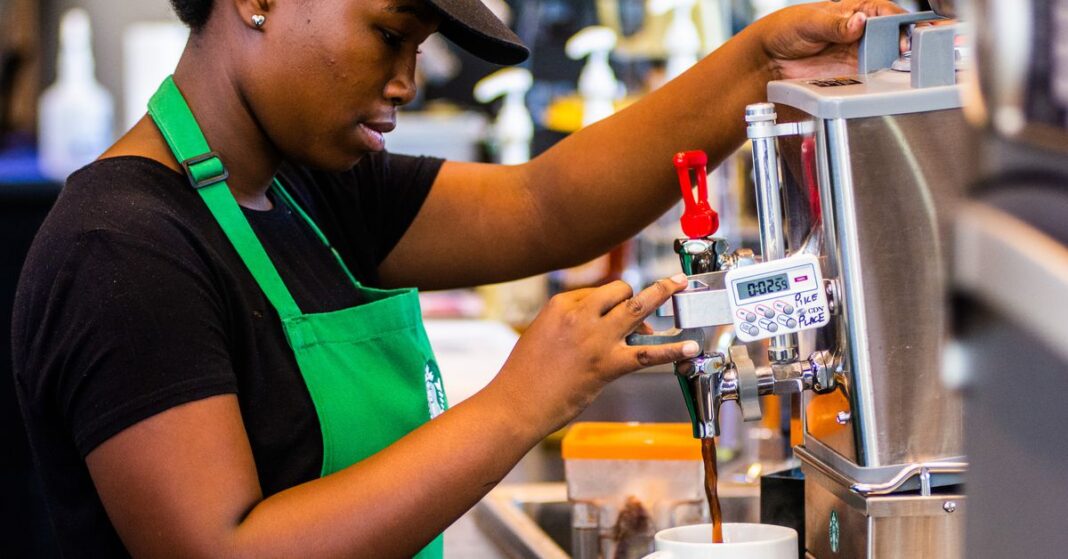 how-starbucks-and-colectivo-coffee-workers-rode-a-new-wave-of-labor-organizing