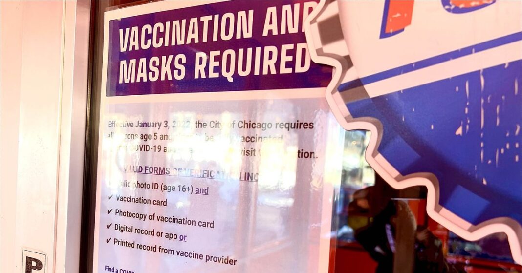 chicago’s-vaccine-mandate-at-bars-and-restaurants-goes-into-effect