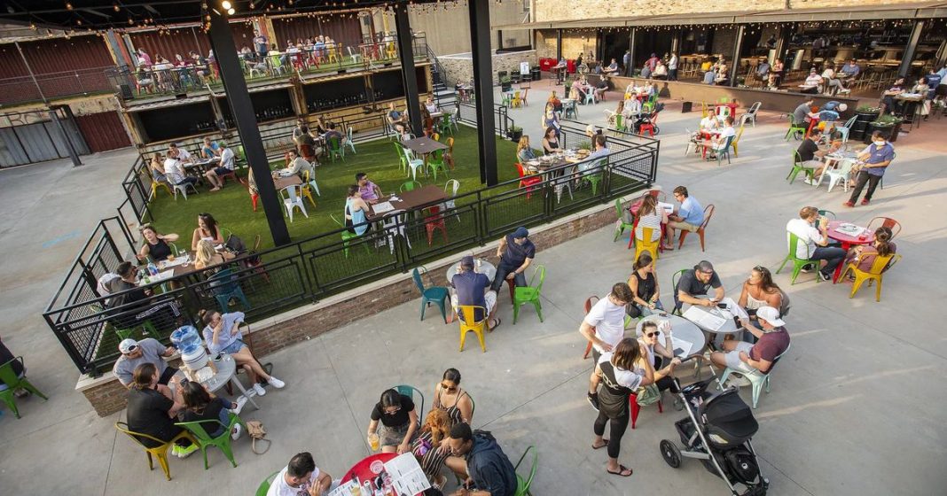where-to-drink-outdoors-in-the-west-loop-and-fulton-market